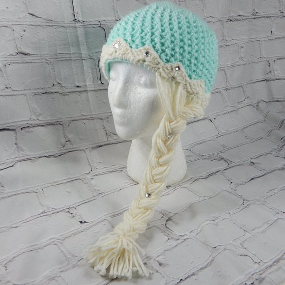 Beautiful "frozen" Handmade Beanie Crochet - Picture 3 of 6